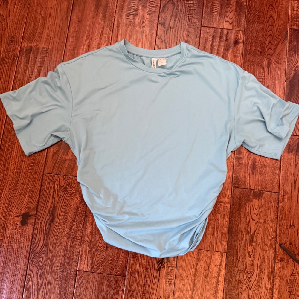 H&M Women's Light Blue Oversized Athletic T-Shirt Short Sleeve Size Large